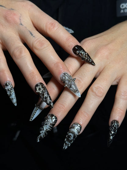 METAL GURL